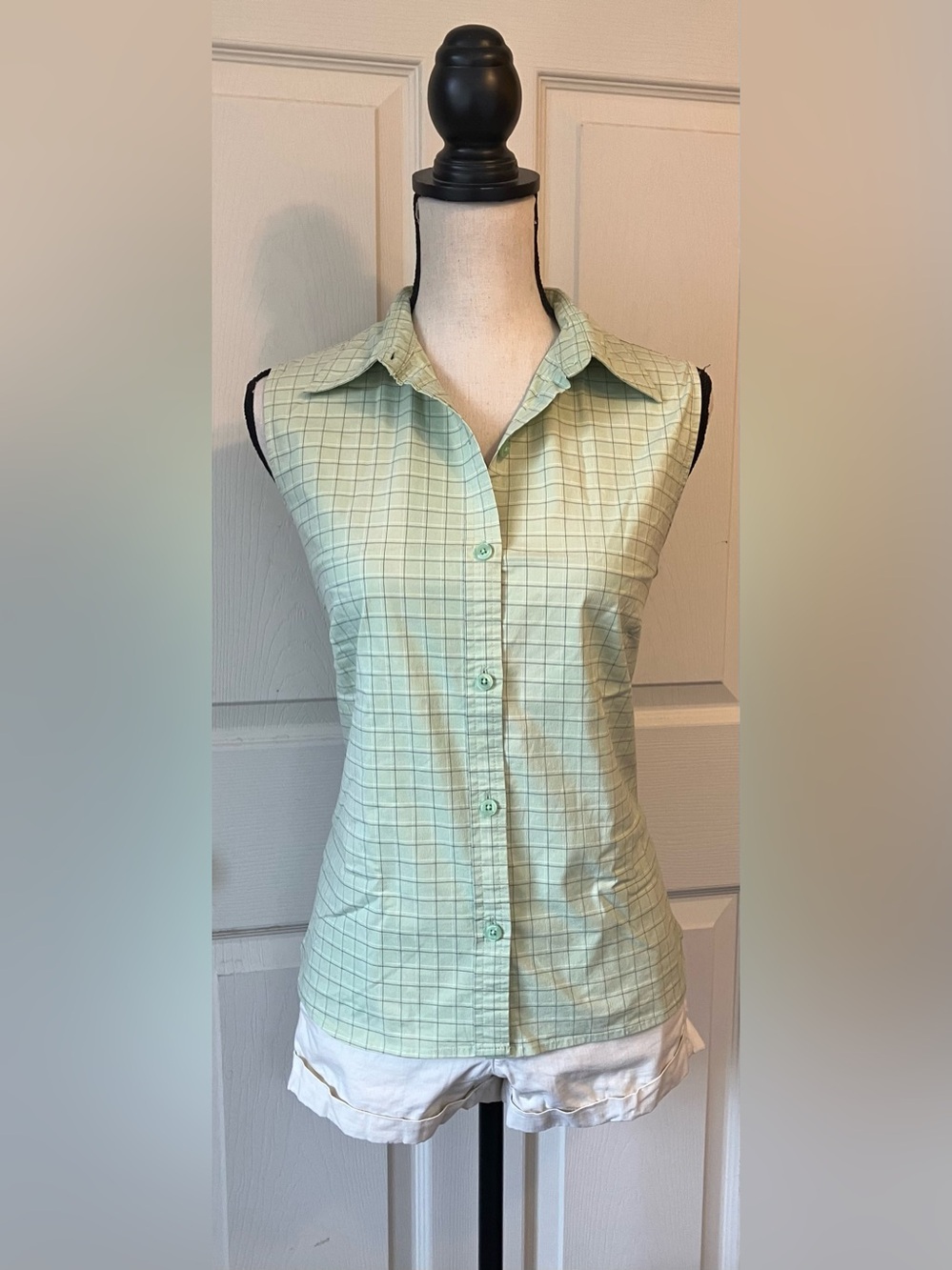 L.L. Bean Mint Green Checked Sleeveless Button-Down Shirt Top, Sz. M